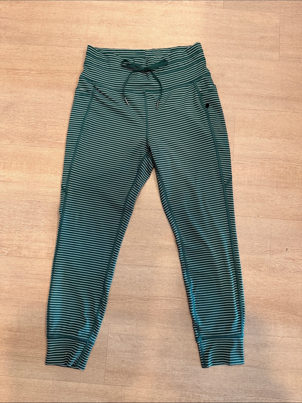 HALARA Green Striped Jogger Leggings - Size Large - Like New!